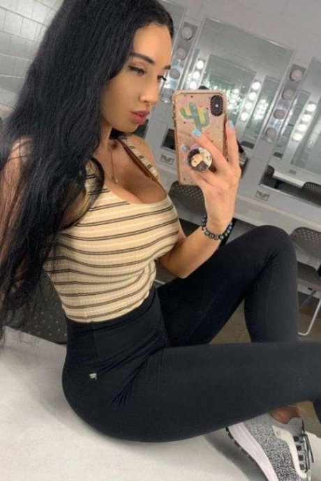 Ева